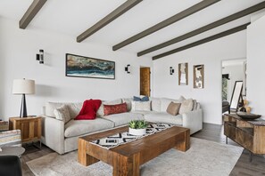 TV connectée, cheminée