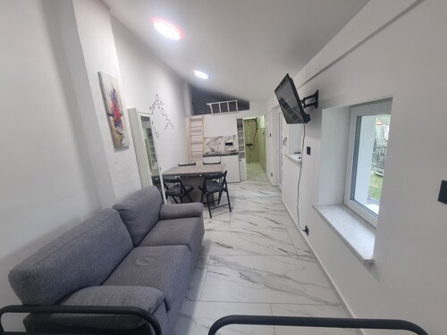 Smart living, 3km freeway and free parking