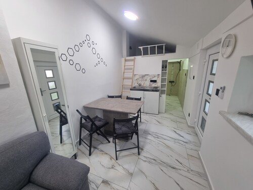 Smart living, 3km freeway and free parking
