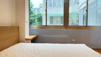 1 bedroom, internet, bed sheets