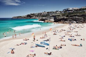 Beach - Retro-Coastal Gem | 4 Min Walk to Bronte Beach | Designer 1BR Flat (Bronte)