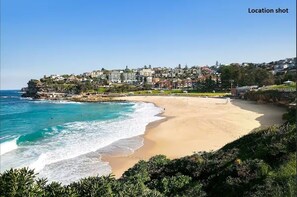 Beach - Retro-Coastal Gem | 4 Min Walk to Bronte Beach | Designer 1BR Flat (Bronte)