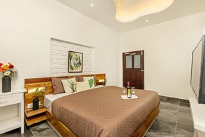 In-room safe, laptop workspace, free WiFi, bed sheets - The Amaltas Villa By Jungle Diaries (Ramnagar)