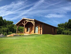 Exterior - Les Chalets du Lac de Montréjeau (Montréjeau)