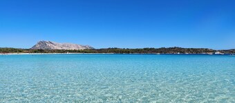 Apartment with a sea-view terrace