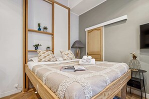 1 slaapkamer, een strijkplank/strijkijzer, reisbedje, gratis wifi