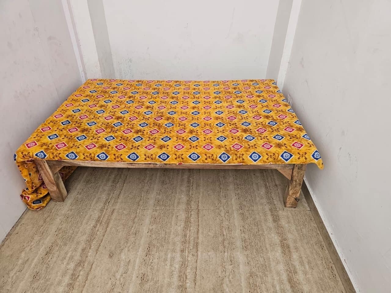 Shared Dormitory | Desk, laptop workspace, free WiFi, bed sheets