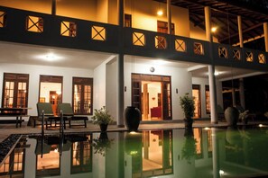 Pool - Phoenix Retreat Luxury Villa, Sri Lanka (Dodanduwa)