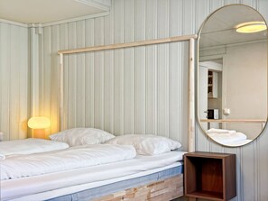 2 sovrum, strykjärn/strykbräda, internet och sängkläder