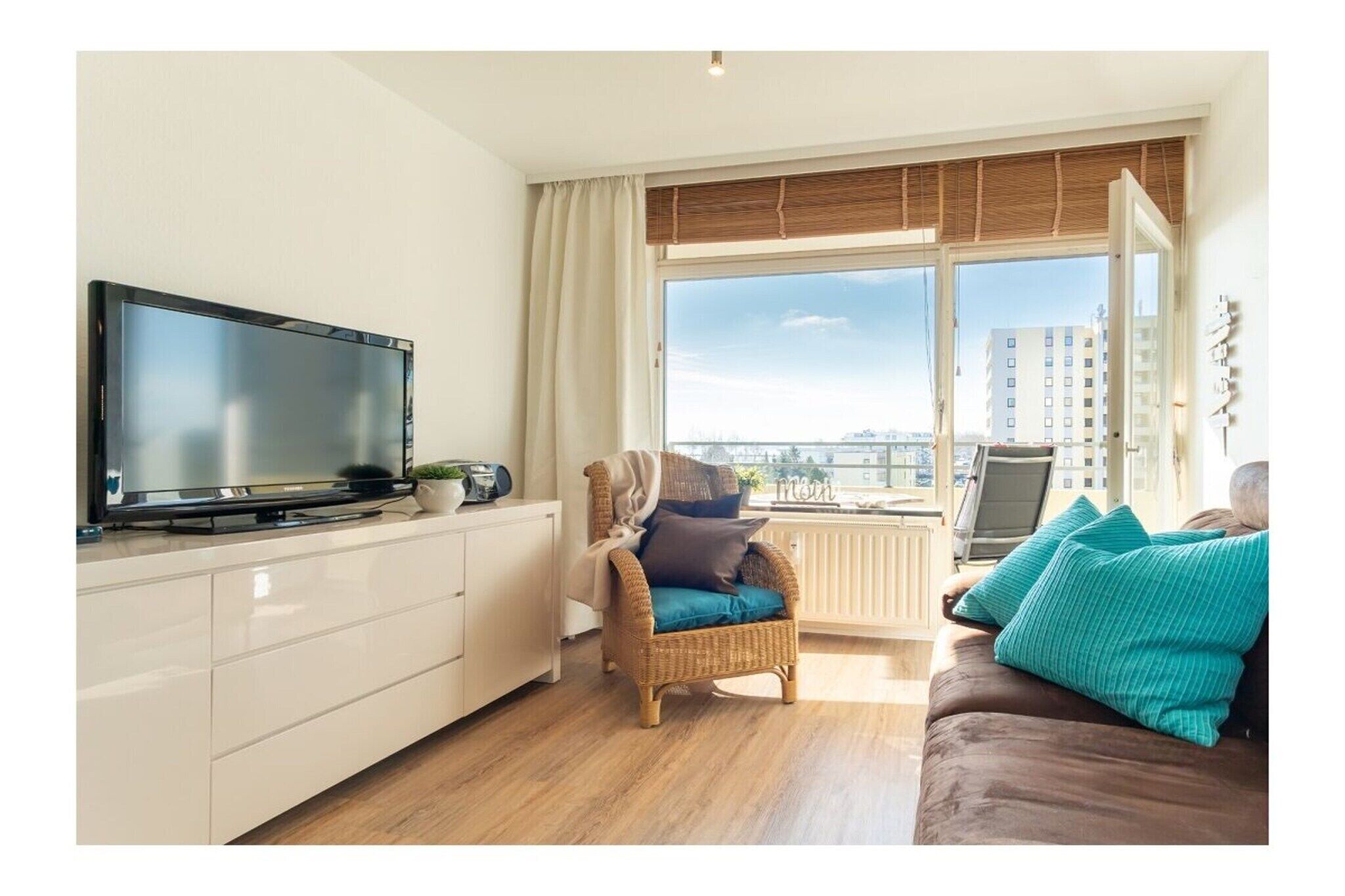 Smart TV, DVD player