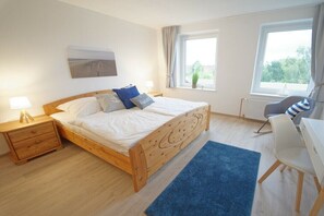2 chambres, bureau, lit parapluie, Wi-Fi gratuit