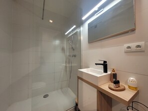 Apartment | Badezimmer