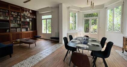 Charming Family Home With Garden, a Stone's Throw From Joigny Beach