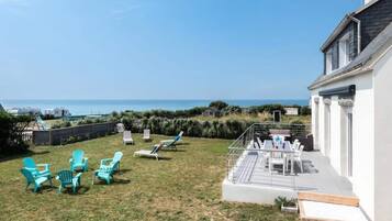 Tempat makan outdoor