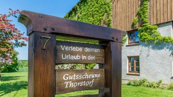 Enceinte de lâhĂ©bergement