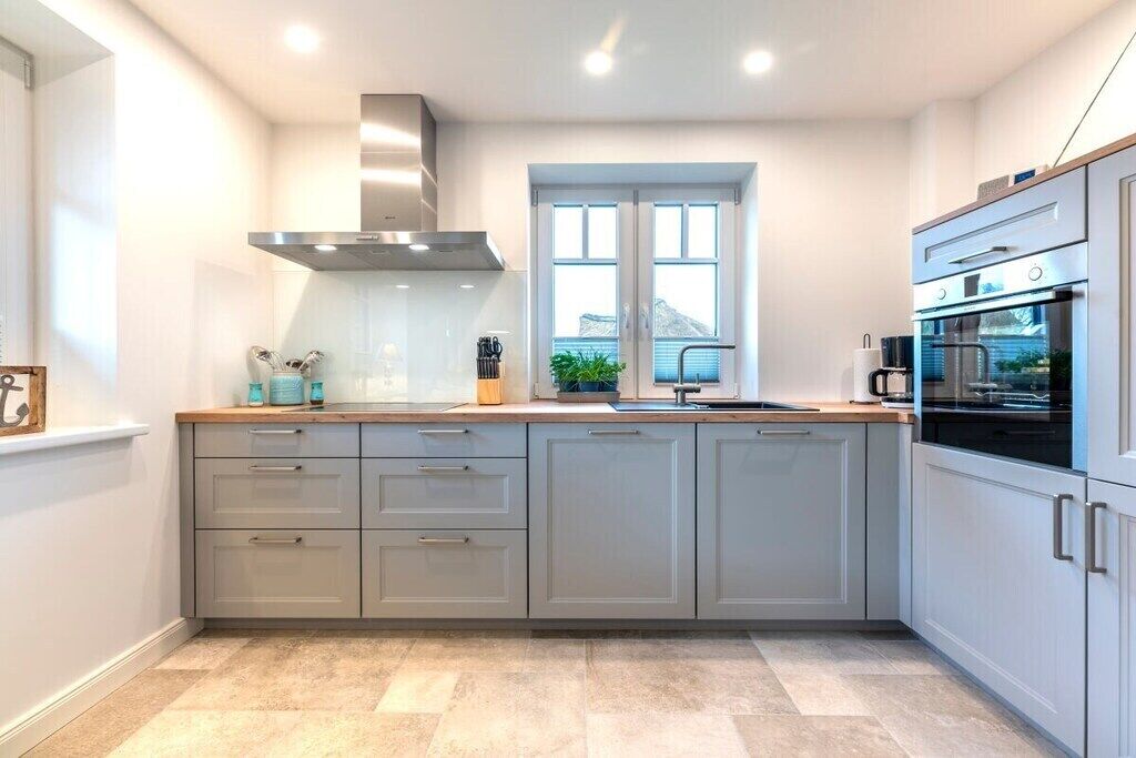 ثلاجة، فرن، موقد طهي مسطح