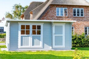 Exterior - Holiday apartment in Oevenum with Wi-Fi (Oevenum)