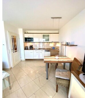 Dining - House Horizont II, Apt. 2 (Cuxhaven Sahlenburg)