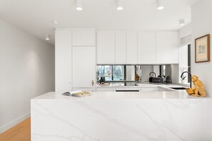 Lobby - Boutique 2-Bed with Stunning Sydney Harbour Views (Kirribilli)