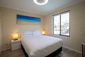 Iron/ironing board, travel cot, Internet, bed sheets