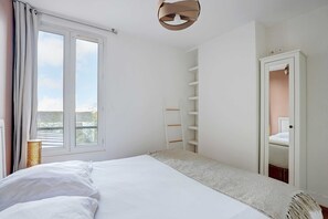 2 bedrooms, desk, iron/ironing board, Internet - Superb apartment - 2BR - 4 P - Ivry-sur-Seine (Ivry-sur-Seine)