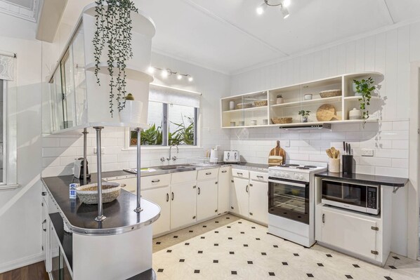 Fridge, microwave, oven, stovetop