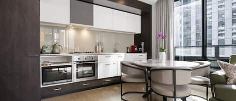 Fridge, microwave, oven, stovetop