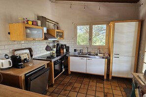 茶具/咖啡用具、冰箱、微波炉、烤箱