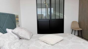 3 Schlafzimmer, Schreibtisch, BĂŒgeleisen/BĂŒgelbrett, Internetzugang