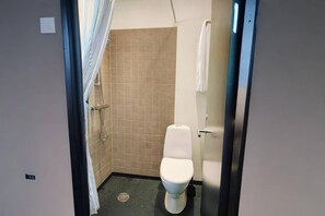 Bruser, hårtørrer, håndklæder