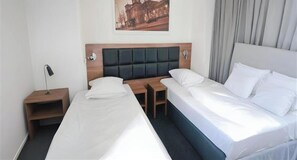 Skrivebord, strygejern/strygebræt, gratis Wi-Fi