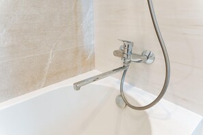 Douche, séchoir à cheveux