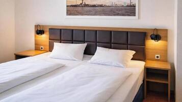 Työpöytä, silitysrauta/-lauta, ilmainen Wi-Fi