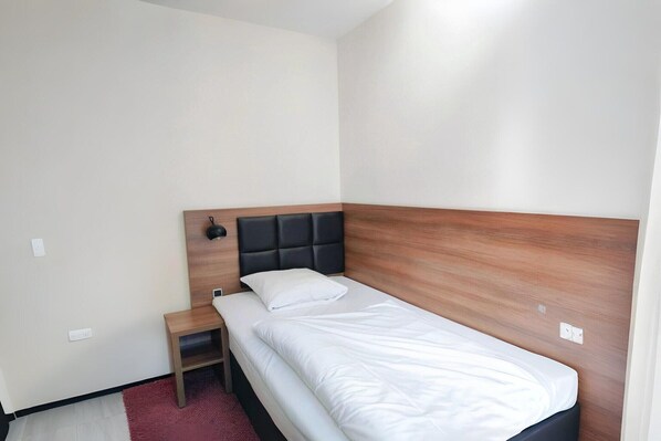 Iron/ironing board, free WiFi