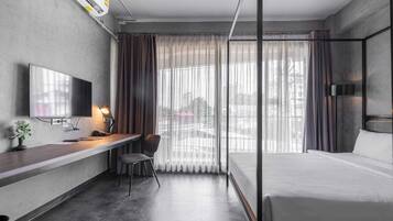 1 bedroom, desk, free WiFi, bed sheets