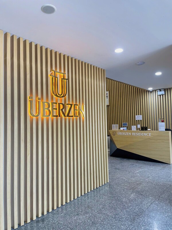 Uberzen Residence Hotel - Hai Duong