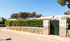 Property grounds - Apartment in Cala Blanca Near Arena Beach (Ciutadella de Menorca)