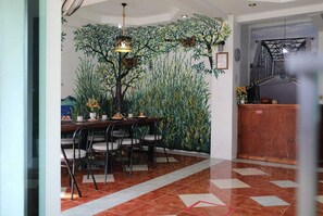 Dining - Cozy Twin Retreat | Peaceful Stay in City Centre (Chiang Mai)