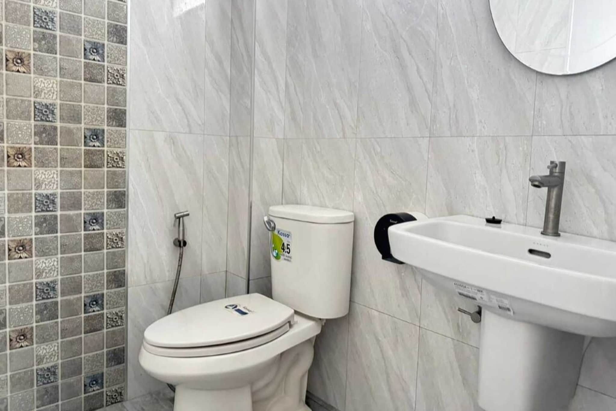 淋浴設備、坐浴桶、提供毛巾