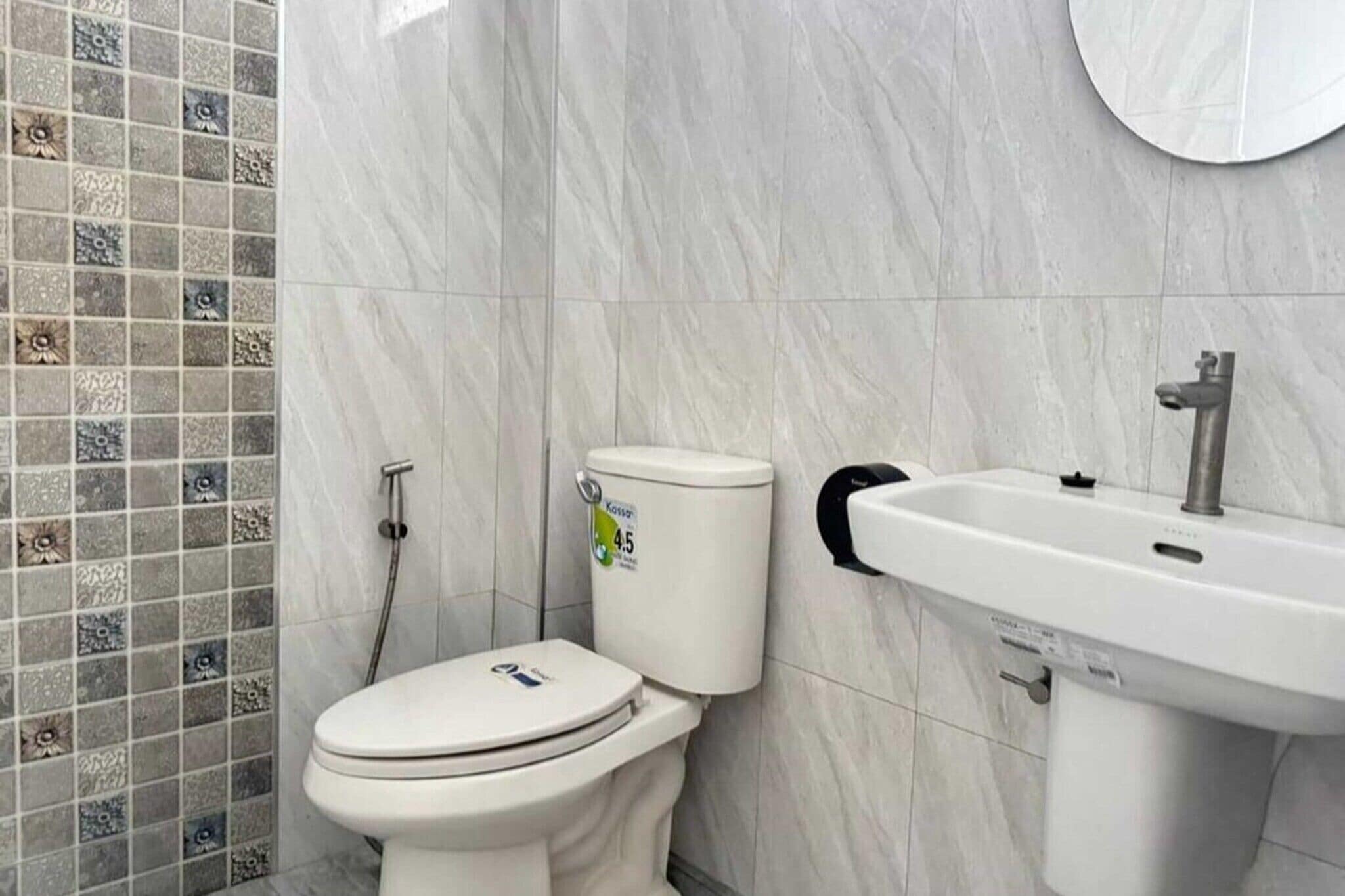 淋浴設備、坐浴桶、提供毛巾