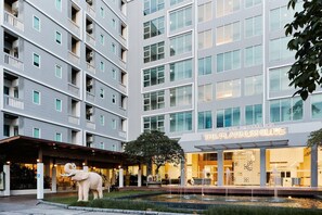 Exterior - Superior Double Escape | Elegant Comfort & Ease (Bangkok)