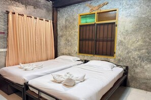 1 bedroom, desk, free WiFi - Standard Twin Haven | Peaceful Stay for Two Guests (Chiang Mai)
