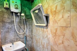 淋浴设施、坐浴桶、毛巾