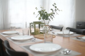 Grand Apartment, City View | Private kitchen