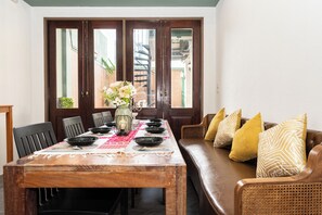 Suite, City View | In-room dining