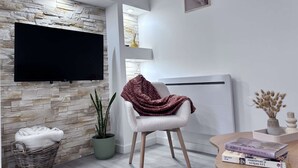 Living area - Le Colibri - 1 bedroom - Terrace (Châtel-Guyon)