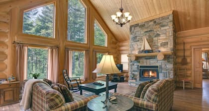 Fiddler Lake Resort: Cozy Chalet + Hot Tub
