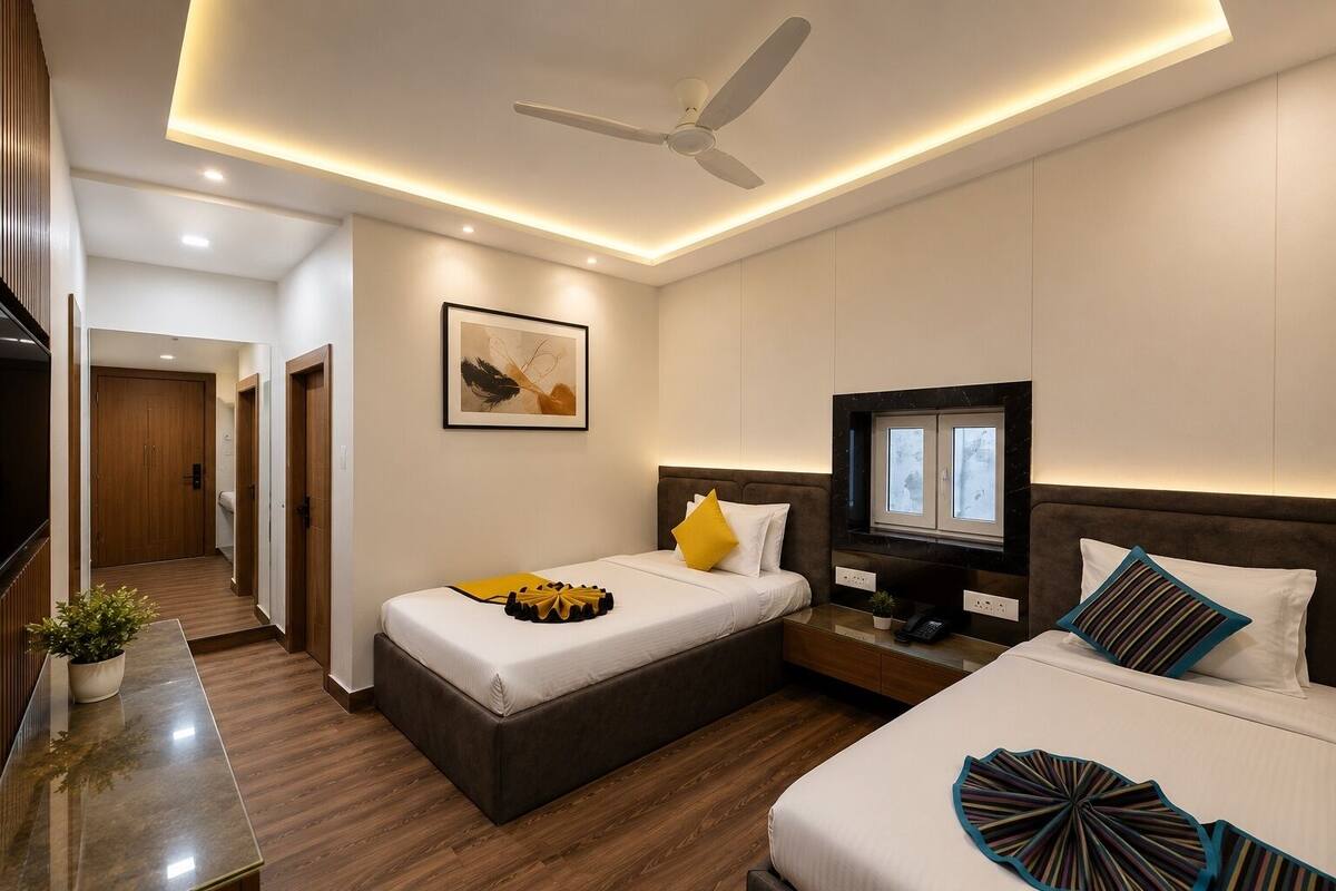 Cozy Triple Plus Room - First Floor | Biancheria da letto di alta qualità, minibar, una scrivania