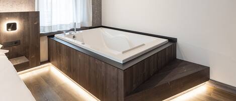 1 chambre, coffres-forts dans les chambres, Wi-Fi gratuit, draps fournis