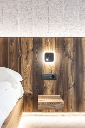 1 bedroom, in-room safe, free WiFi, bed sheets